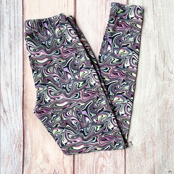 Women’s No Boundaries Pink Black Retro Print Leggings Size S - Picture 4 of 9